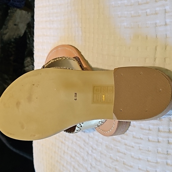 Jack Roger's Sandals Gold size 6.5 perfect much perfect - Picture 4 of 6